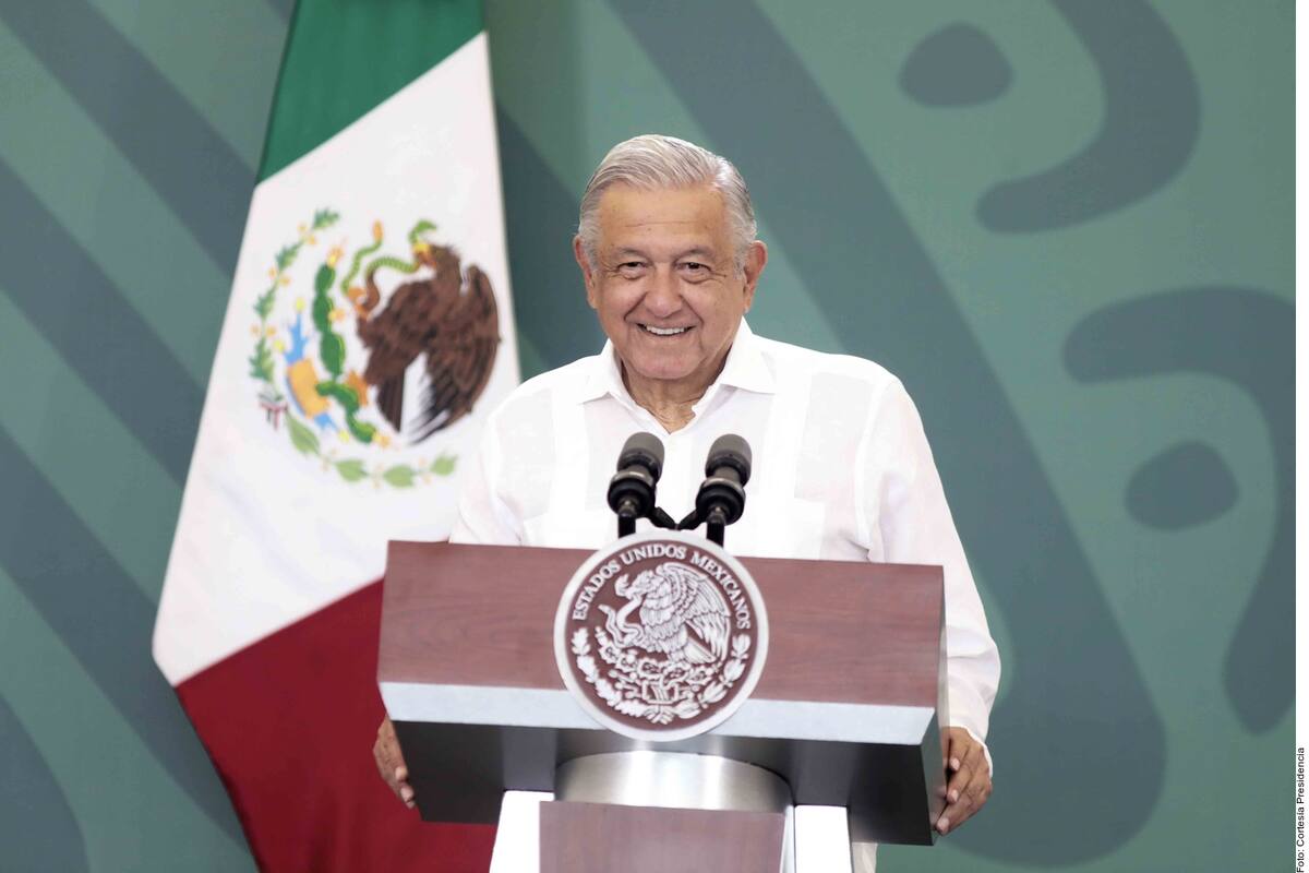 AMLO: Esta será la millonaria cantidad de dinero que recibirá el presidente por su libro A mitad del camino