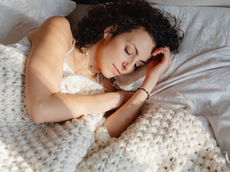Cómo la temperatura del dormitorio afecta tu sueño y cómo mejorarla