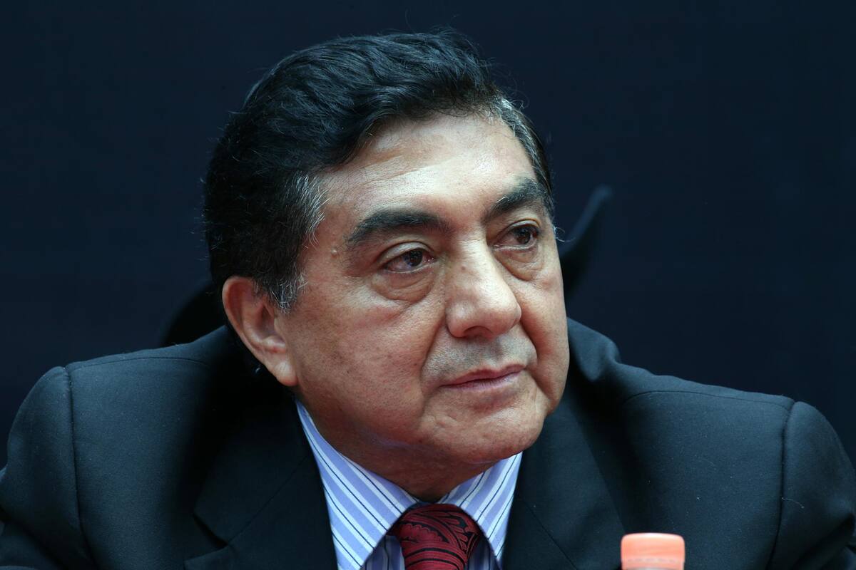 Carlos Bonavides exige la ayuda de AMLO tras perder su patrimonio