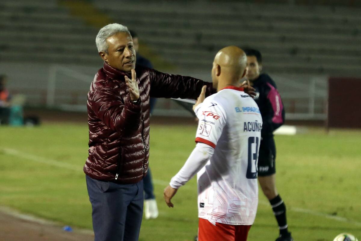 Busca Roberto Hernández mejor versión de Cimarrones