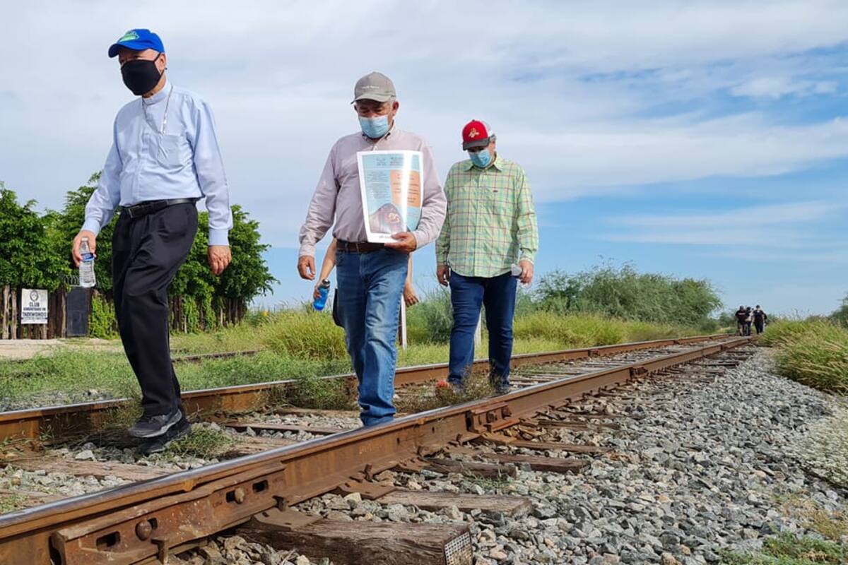 Arzobispo de Hermosillo encabeza marcha para conmemorar la Jornada Mundial del Migrante y del Refugiado