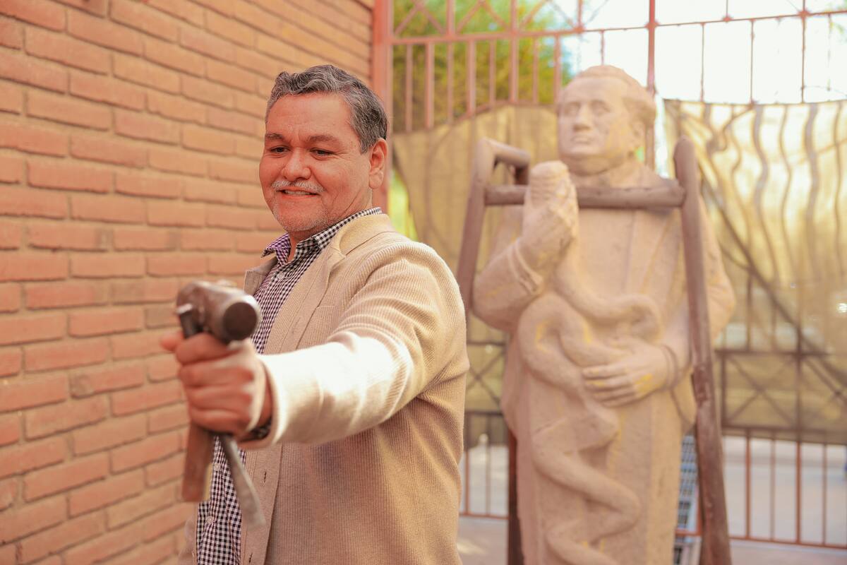 FAOT 2025: Darío Ruiz inmortaliza en piedra a Ortiz tirado