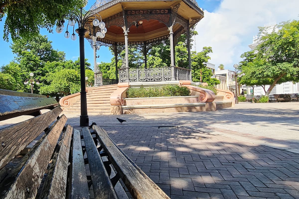 Kiosco de la Plaza Zaragoza en Hermosillo: Símbolo de la lucha insurgente
