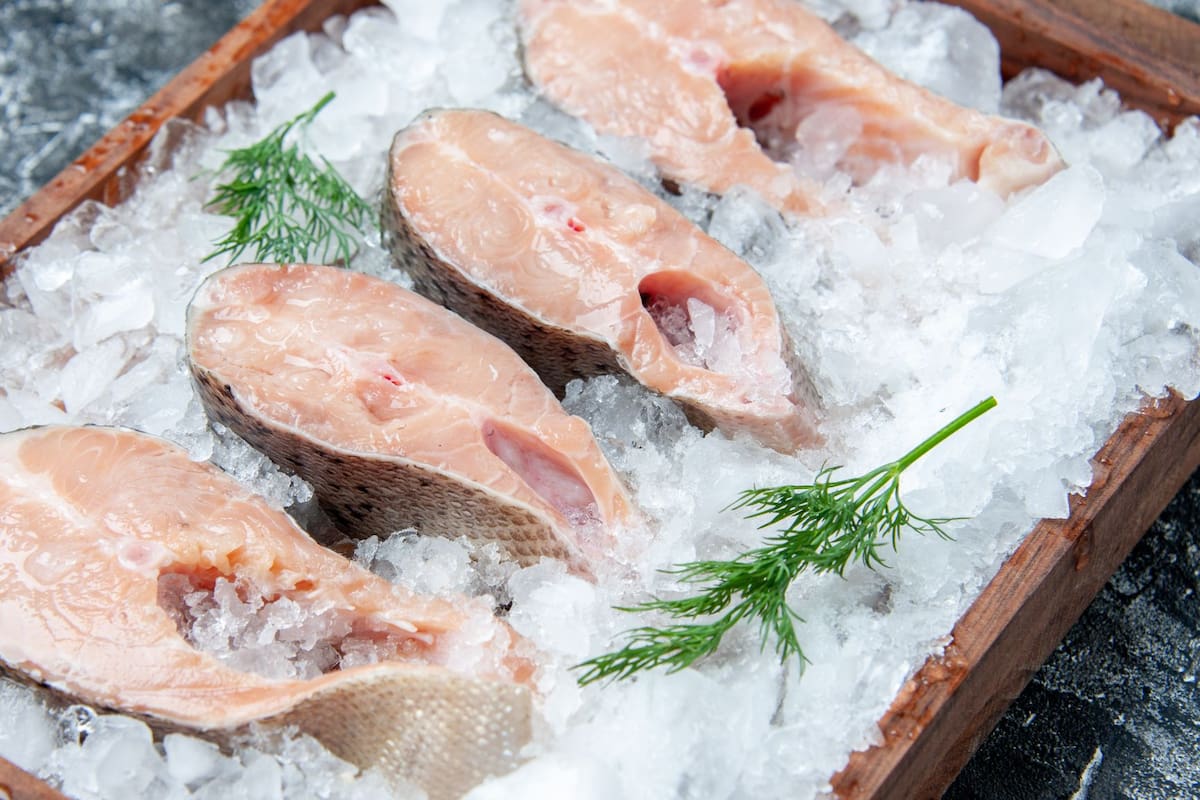 La CONACOOP denuncia fraude en filetes de pescado importado que contienen hasta 40% de agua añadida para aumentar su peso y engañar al presupuesto de las familias mexicanas