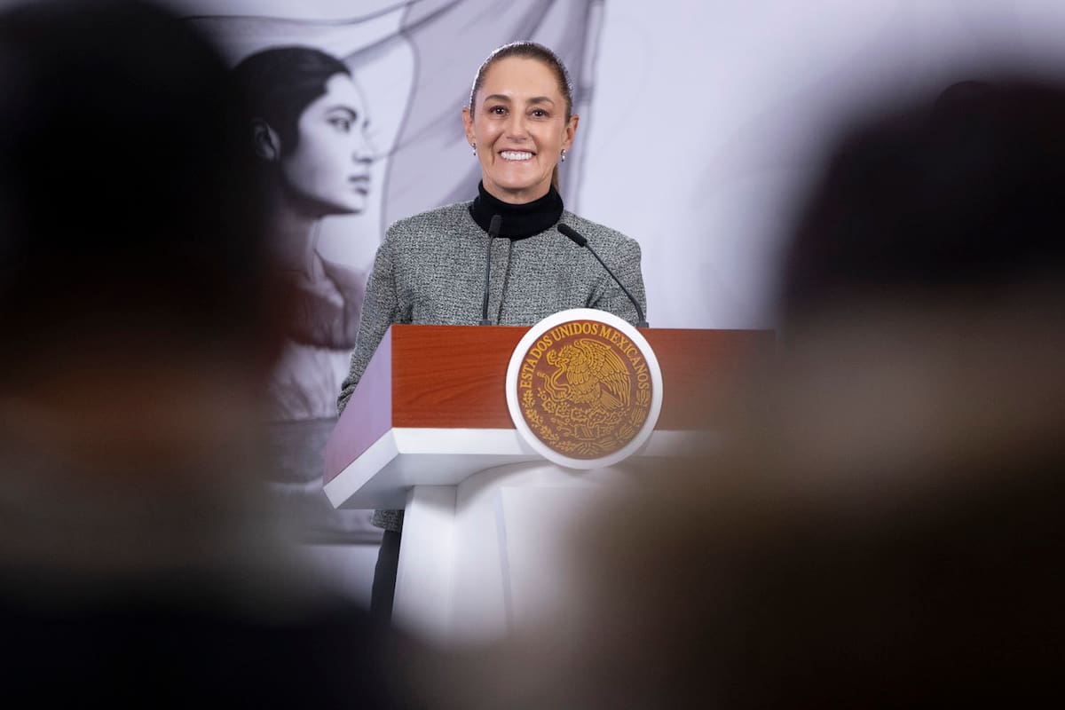 Cuauhtémoc, Ciudad de México. 29 de diciembre 2025. La presidenta constitucional de los Estados Unidos Mexicanos, la Doctora Claudia Sheinbaum Pardo en conferencia de prensa matutina en el salón de la Tesorería de Palacio Nacional. La acompañan: Francisco Alfonso Durazo Montaño, gobernador Constitucional del Estado de Sonora; Alicia Bárcena, secretaria de Medio Ambiente y Recursos Naturales; Rosa Icela Rodríguez Velázquez, secretaria de Gobernación; Efraín Morales López, Director General de la Comisión Nacional del Agua (CONAGUA); José Luis Sánchez Cuazitl, Director General de Asuntos Jurídicos de la Secretaría del Trabajo y Previsión Social; ; Iván Escalante, Procurador Federal del Consumidor (Profeco). Foto: Gabriel Monroy/Presidencia