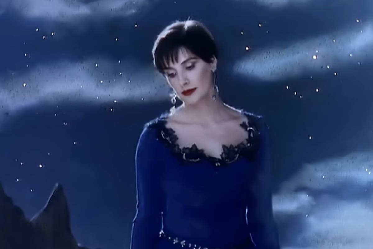 La teoría viral sobre “Caribbean Blue” de Enya y los dioses del viento que menciona su letra