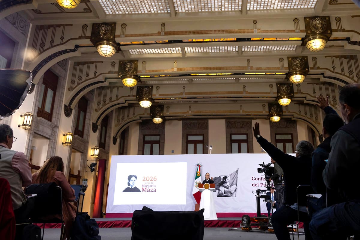 La presidenta constitucional de los Estados Unidos Mexicanos, la Doctora Claudia Sheinbaum Pardo en conferencia de prensa matutina en el salón de la Tesorería de Palacio Nacional. | Foto: Juan Carlos Buenrostro/Presidencia