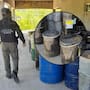 La FGR aseguró más de 55 mil litros y kilos de precursores químicos en un inmueble de Durango tras una denuncia de la Guardia Nacional