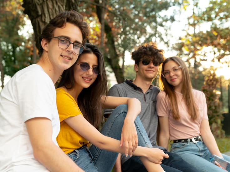 Generación Z en México enfrenta deuda creciente y solo 3 de cada 10 ahorra para el retiro, lo que eleva el riesgo de crisis financiera futura