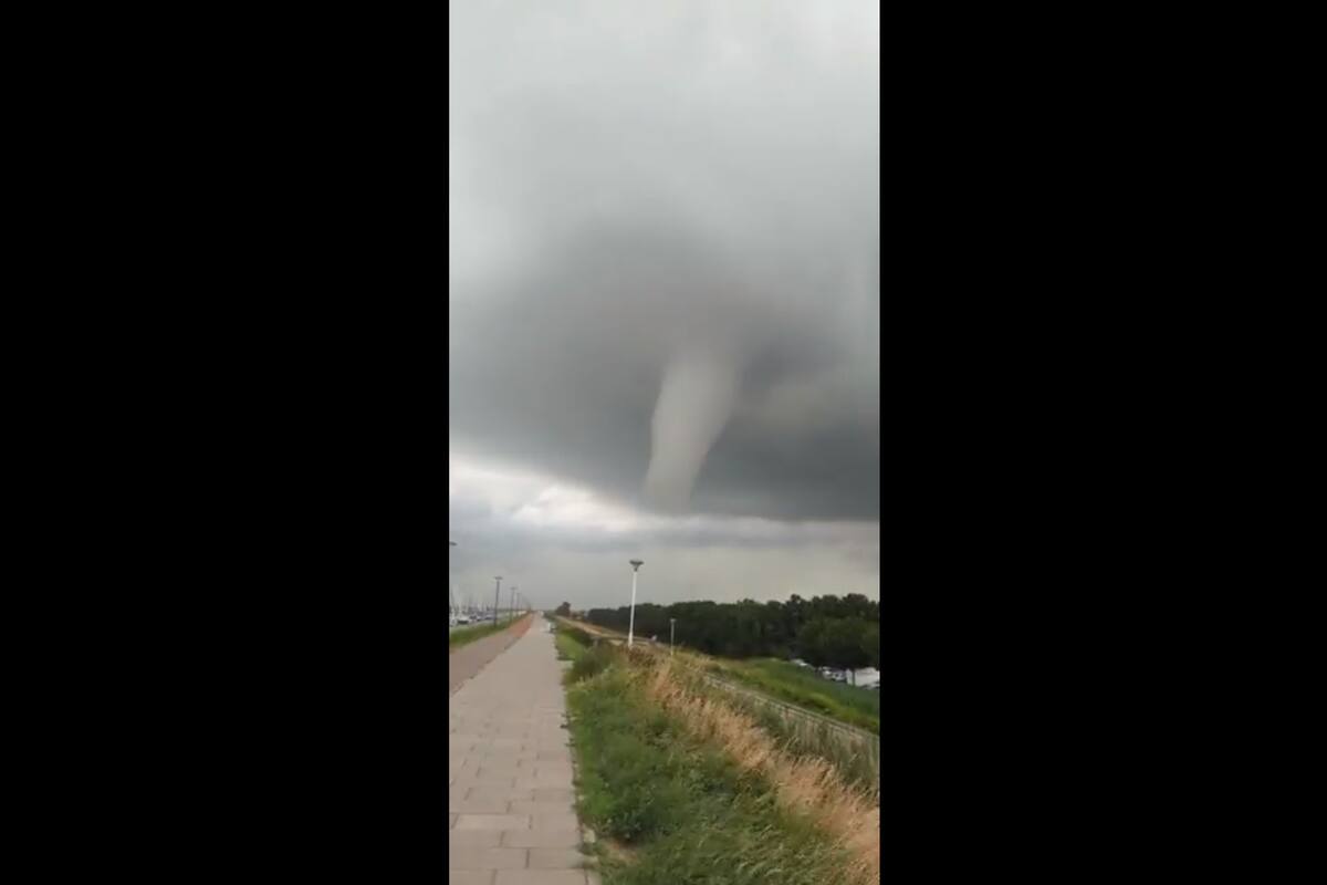Países Bajos: Tornado arrasa ciudad costera holandesa; hasta ahora una persona ha fallecido