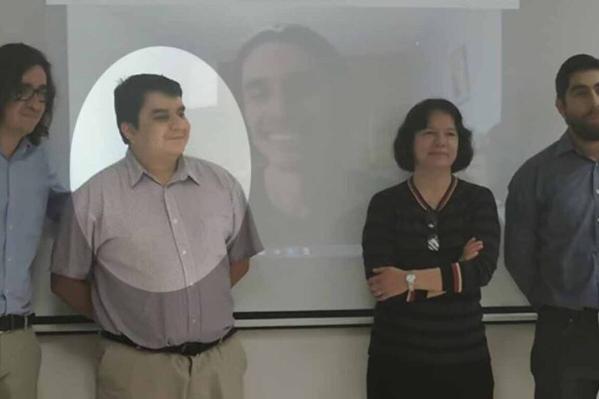 Acatleco, parte del grupo científico que enfrenta al COVID-19