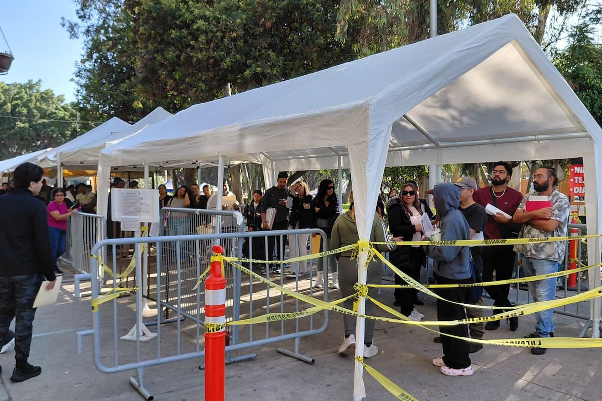 Usuarios de “Soy México” denuncian falta de fichas y mala organización en Palacio Municipal