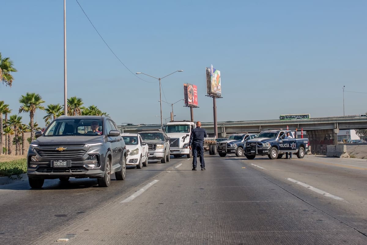 El percance involucró una unidad de SEPSA y un Honda Civic; no se reportaron personas lesionadas. Foto: Border Zoom