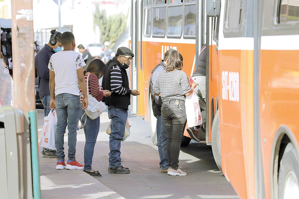 Injusto si suben tarifa del transporte: Usuarios