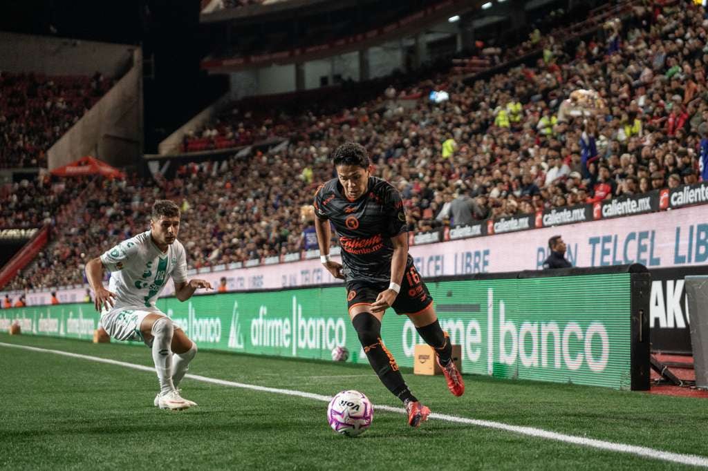 Xolos de Tijuana goleó 4-1 a Santos Laguna en el Estadio Caliente y rompió una racha de seis partidos sin ganar; con dos goles de Ignacio “Nacho” Rivero. Foto: Cortesía Border Zoom