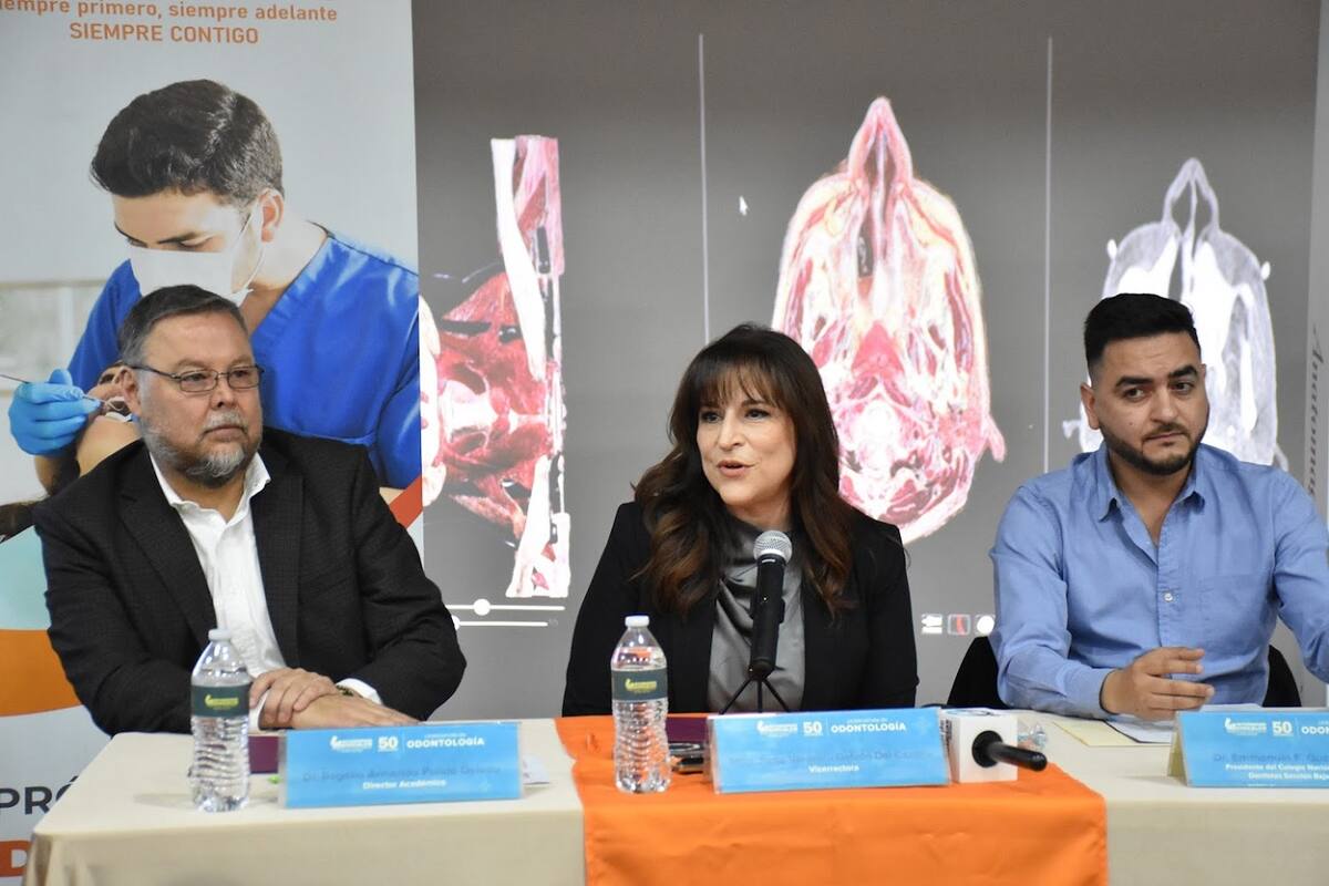 Apertura de la Licenciatura
en Odontología de la Universidad Xochicalco.