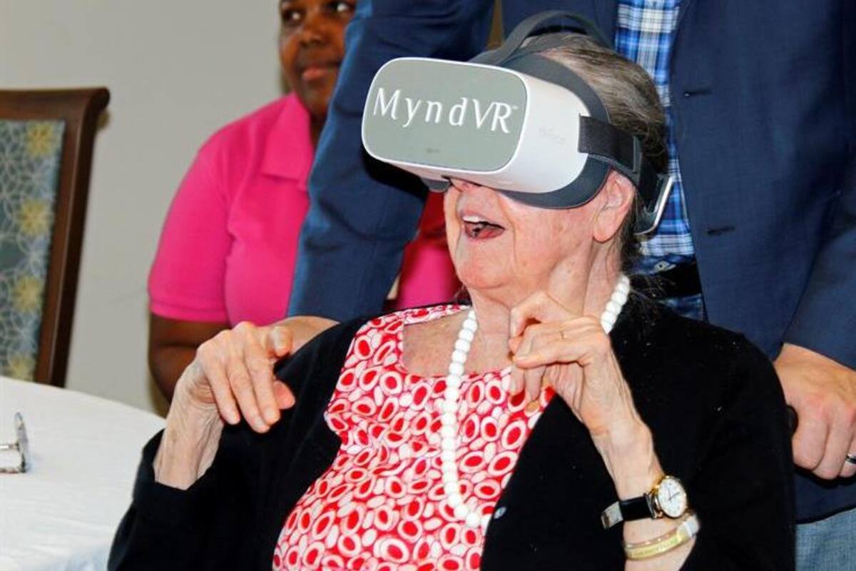 Se convierte realidad virtual en la mejor amiga de la tercera edad