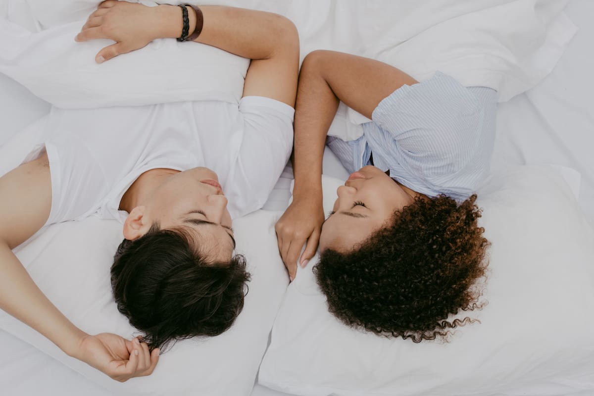 ¿Dormir juntos o separados? Claves para mejorar la calidad del descanso
