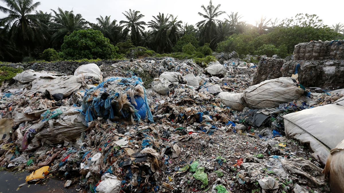 El crecimiento del mercado de residuos ha abierto la puerta a operaciones ilegales que aprovechan vacíos regulatorios y corrupción. /Reuters