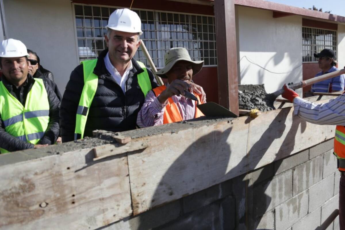 Beneficia Gobierno de Marco Novelo a familias vulnerables con obra pública