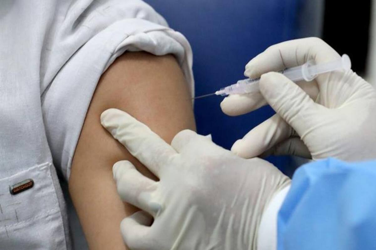 "Absurdo" no invitar al sector privado a contribuir con aplicación de vacunas anti Covid-19: CCE