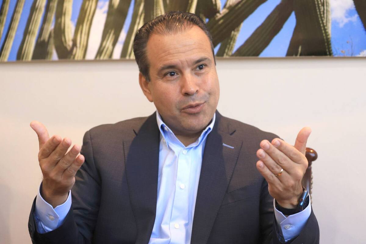 Hermosillo: Arreglarán las calles Reforma y Olivares, con el dinero que recibirá el ayuntamiento por la regularización de autos chocolate