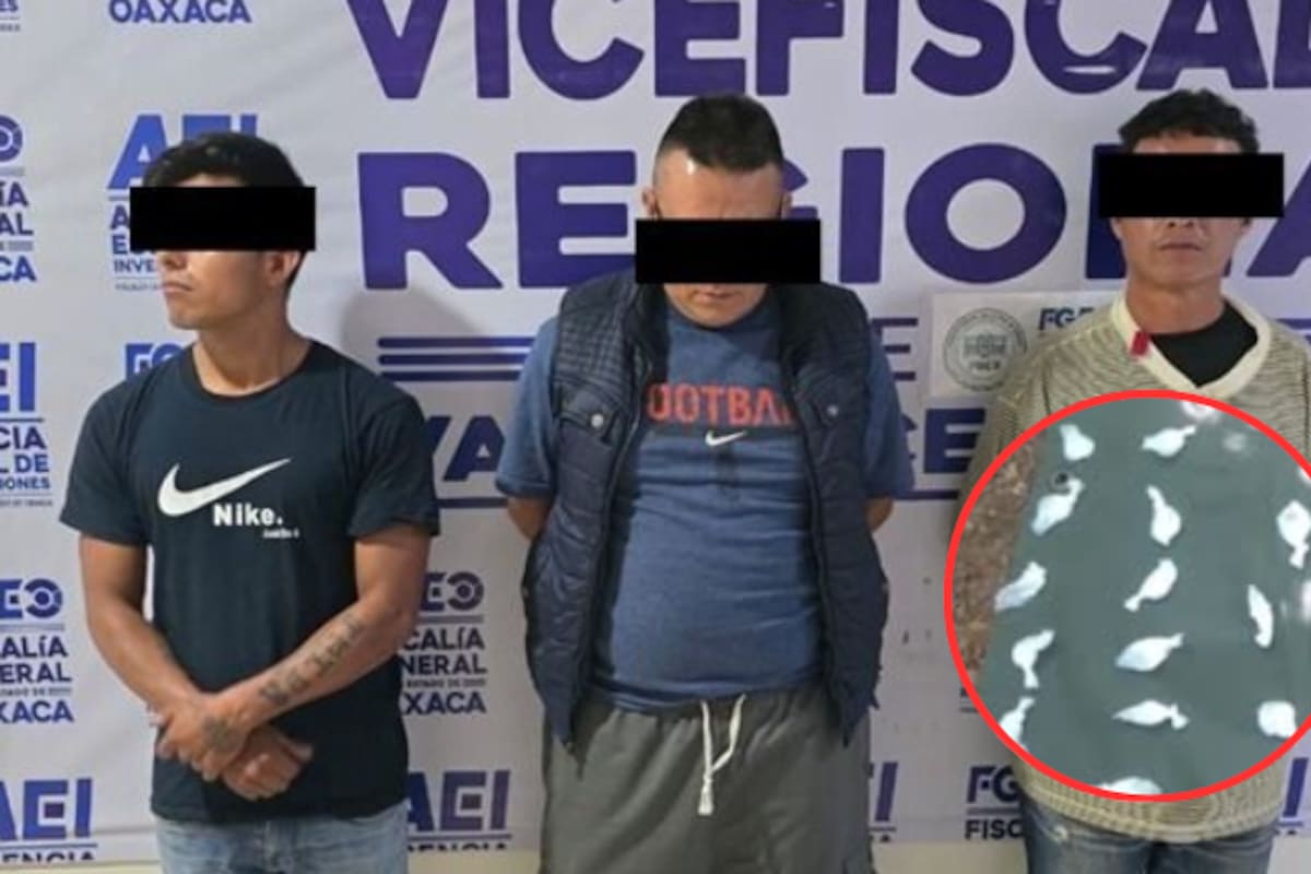 Detienen a tres hombres con decenas de dosis de droga afuera de una secundaria en Oaxaca; juez ordena prisión preventiva y los vincula a proceso por narcomenudeo