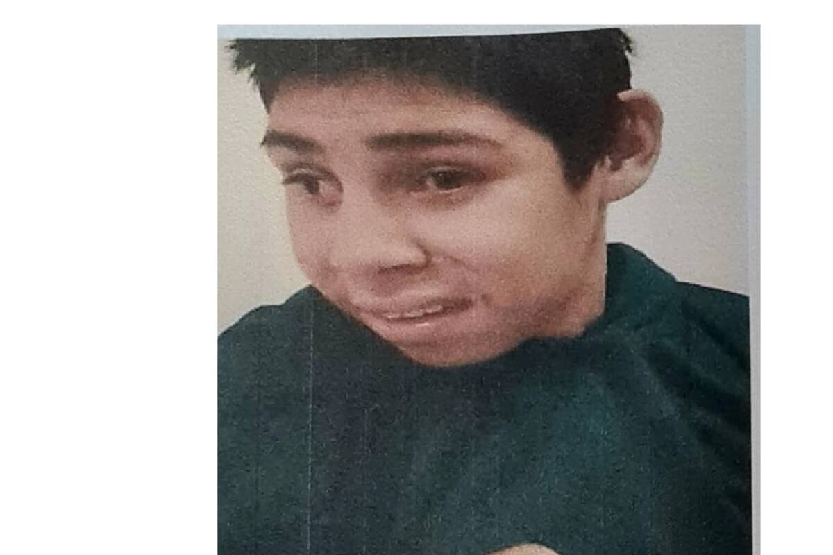 Encuentran a niño solo y sin poder comunicarse en calles de Mexicali; buscan a su familia