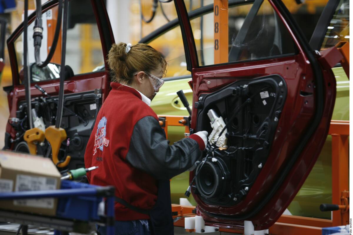 Planta Ford-Hermosillo suspende actividades por falta de materiales