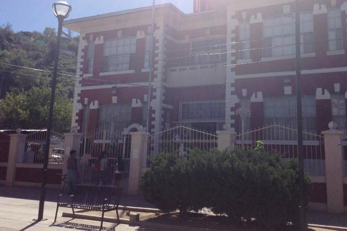 Detectan tres casos de Covid-19 en dos escuelas de Nogales
