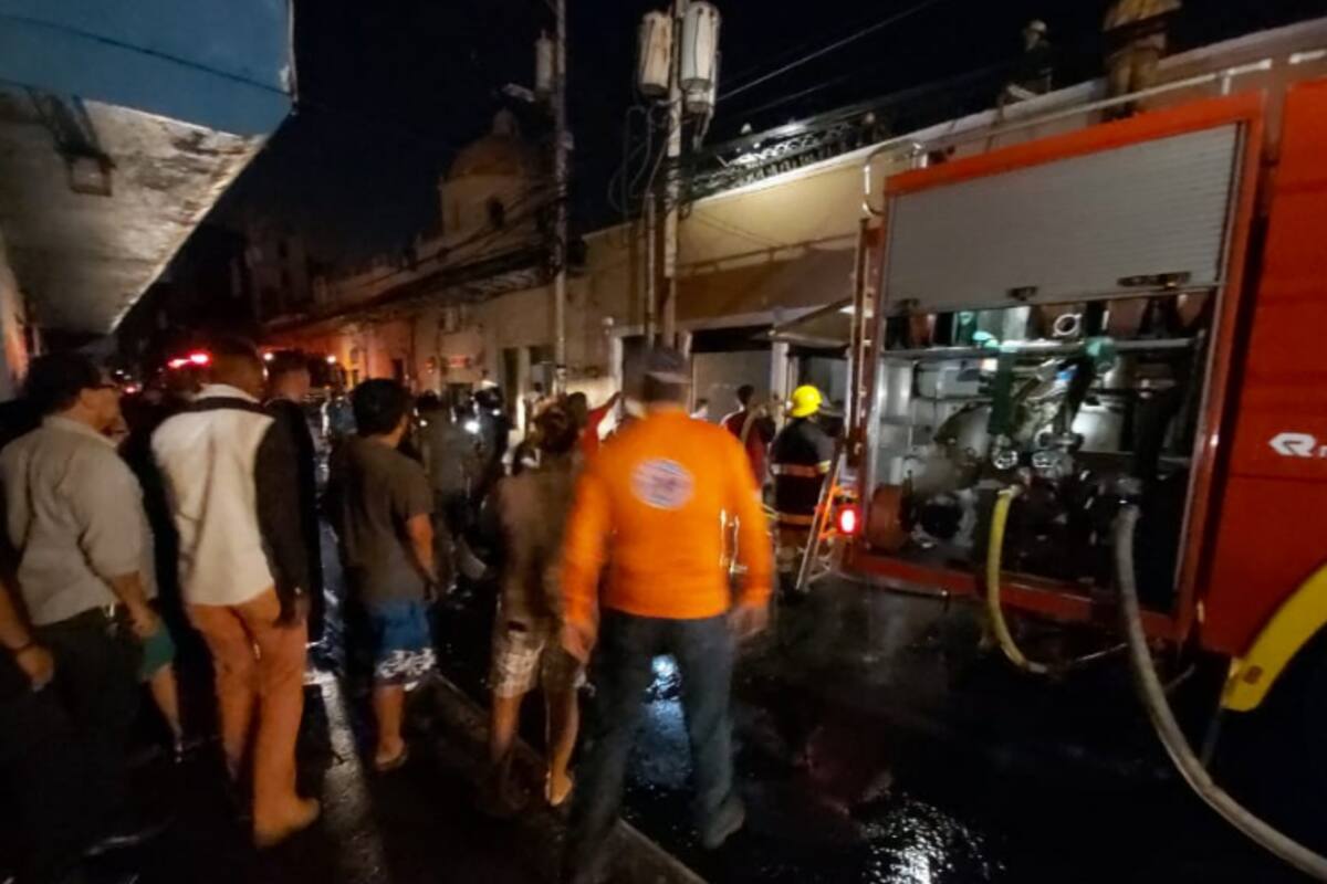 Incendio de gran proporción ocasiona daños en el centro histórico de Honduras