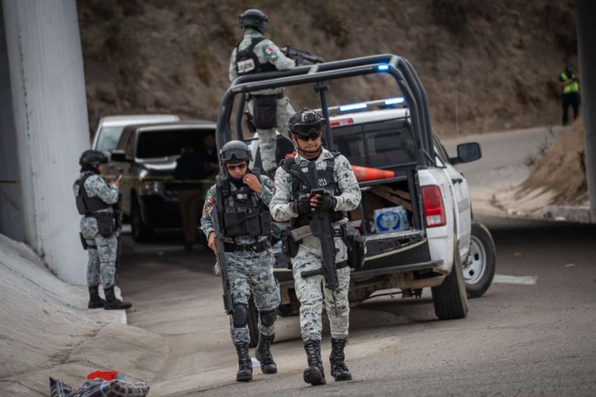 La víctima presentaba heridas por proyectil de arma de fuego y fue localizada a un costado de la vialidad, a la altura del puente de Punta Bandera. Foto: Border Zoom