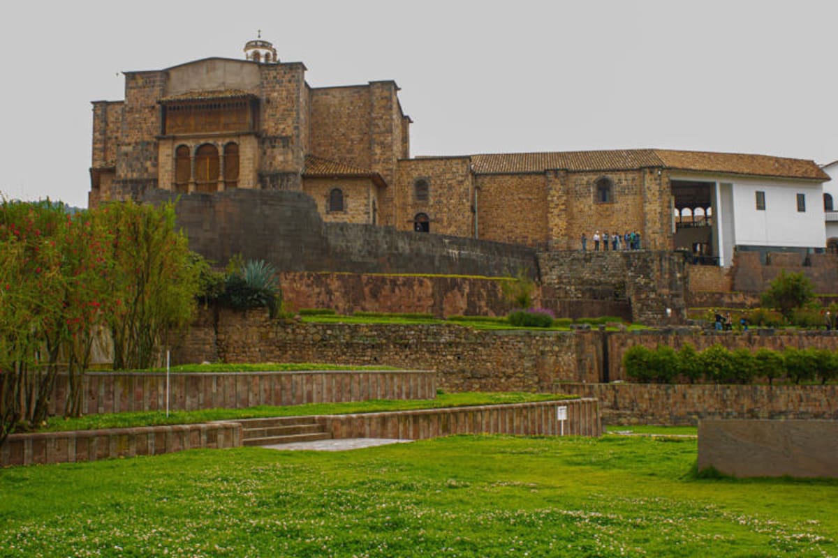 Red de túneles subterráneos de los Incas descubierta bajo Cusco