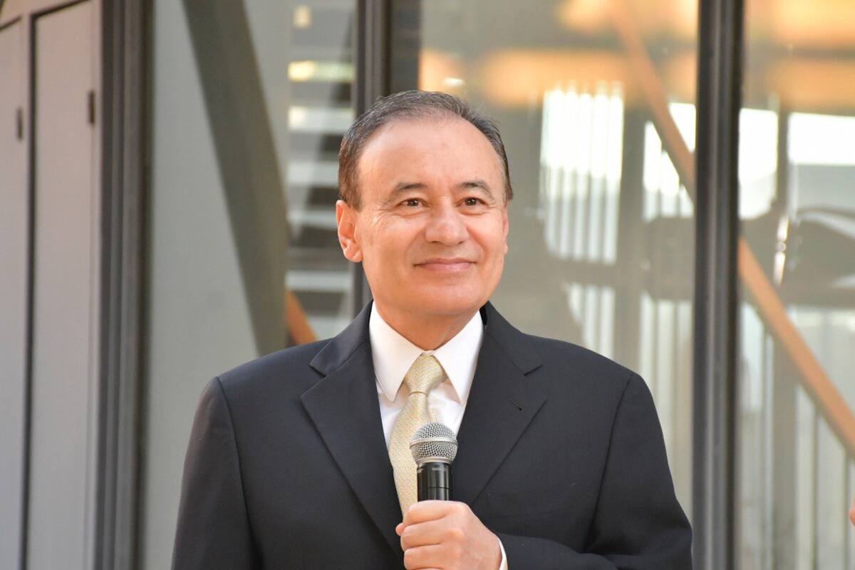Celebra Alfonso Durazo los 63 años de Telemax
