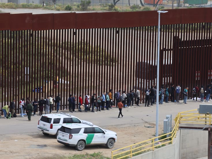 Multa consulado de EE.UU. en Juárez con 5 mil dólares por cruce ilegal de menores