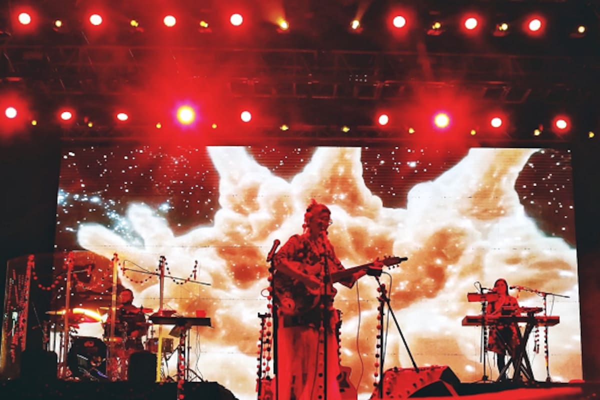 Aterciopelados revive el espíritu del rock latino en las Fiestas del Sol