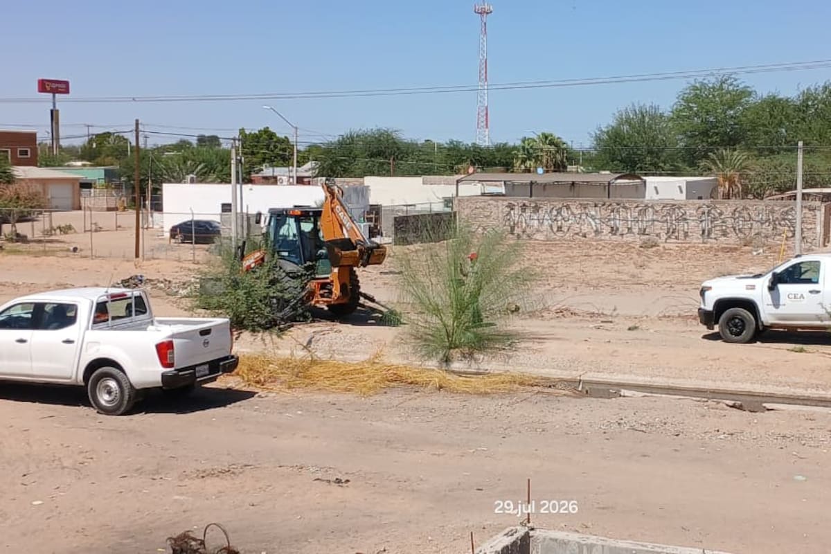 Vecinos señalan a la Comisión Estatal del Agua por dejar basura en la Mesa Arenosa pese a jornada previa de limpieza en SLRC