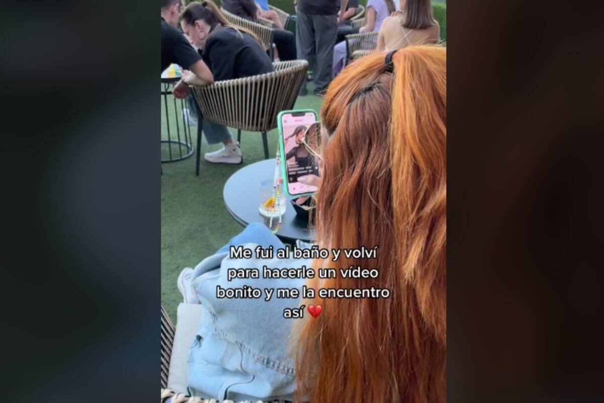 Va al baño y al regresar descubre a su novia en Tinder