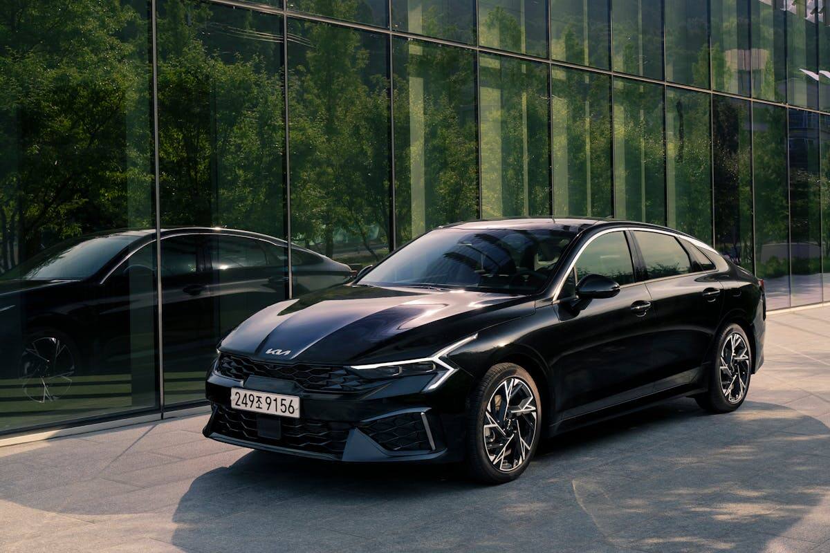 Kia México llama a revisión los vehículos Forte sedán por fallas en el indicador ABS