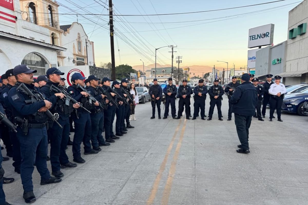 Policías trabajan extra en diciembre por la falta de elementos