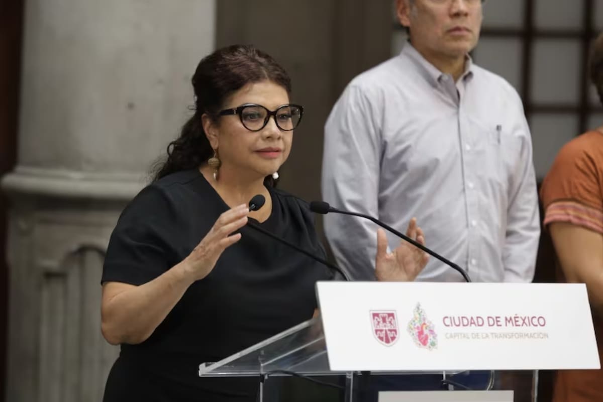 Clara Brugada Molina informó la intervención de más de 8 mil viviendas con sistemas de captación pluvial que permiten captar 300 millones de litros de agua al año, instalación de 2 mil 500 luminarias y acciones ambientales que fortalecen servicios y sustentabilidad urbana
