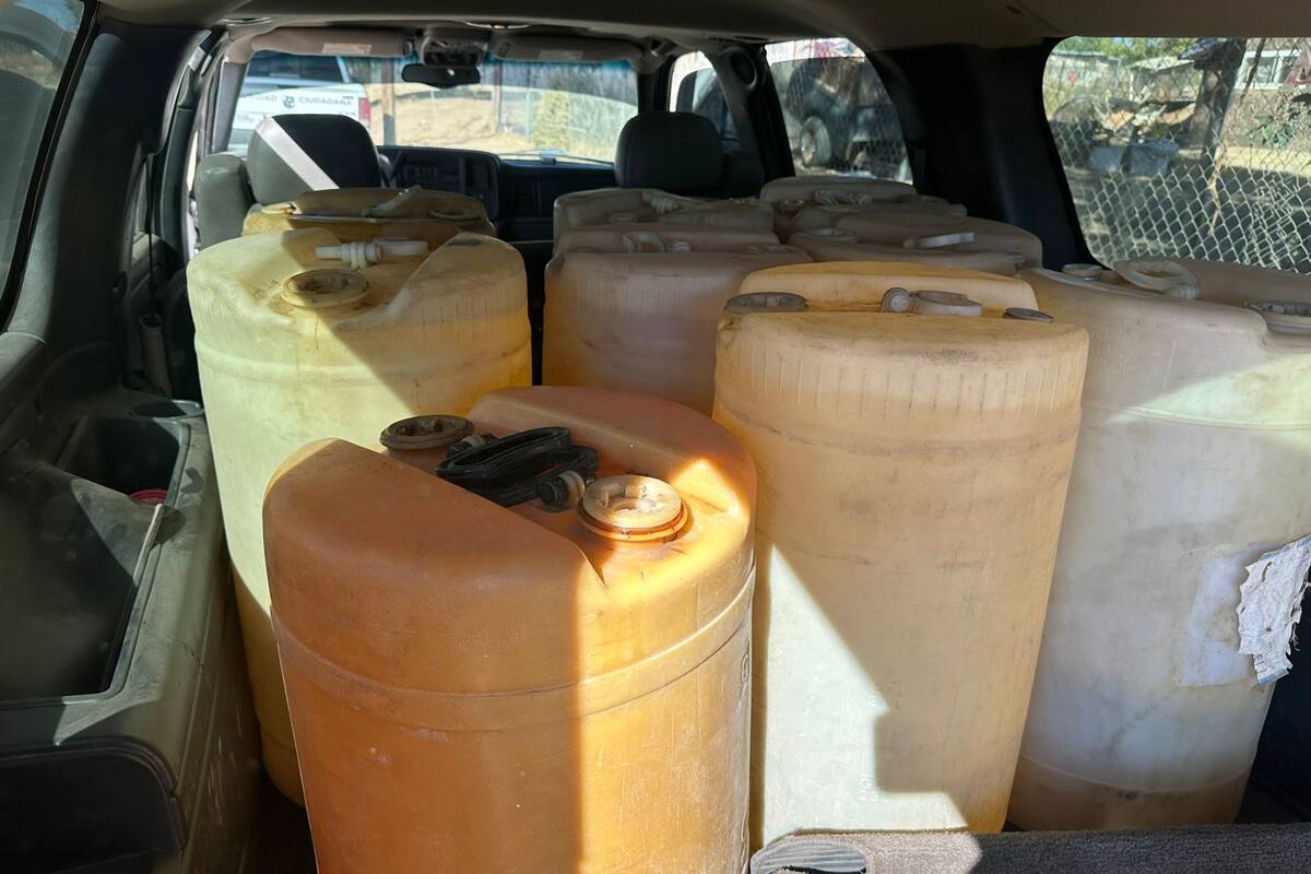 Aseguran gasolina de “huachicol” y recuperan vehículo robado en Tecate