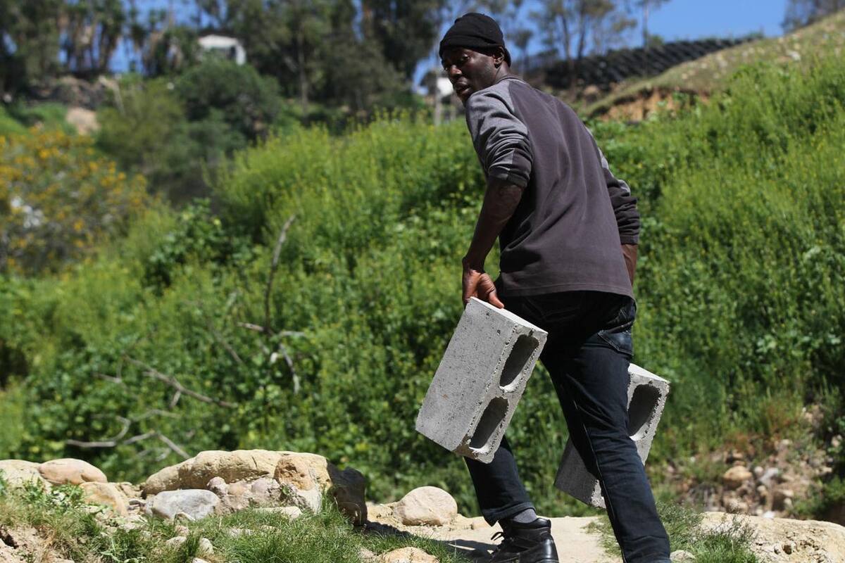 Buscan frenar abusos laborales hacia migrantes en Tijuana