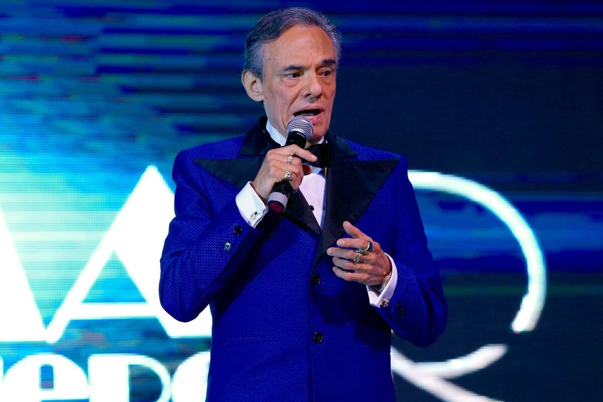 "Me están envenenando", las últimas palabras de José José a su hijo