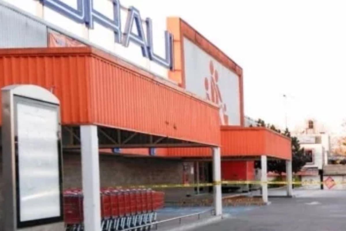 En plena contingencia, madrugan para saquear Chedraui en Oaxaca