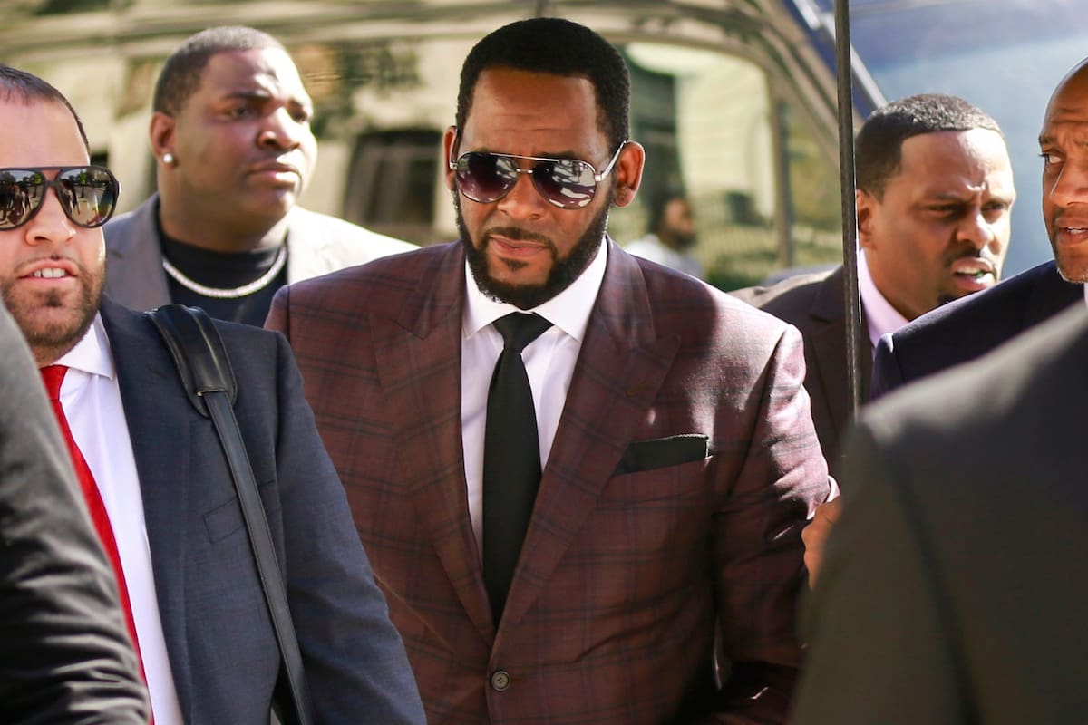 R. Kelly pide ser liberado de prisión tras denuncia de supuesto complot para asesinarlo
