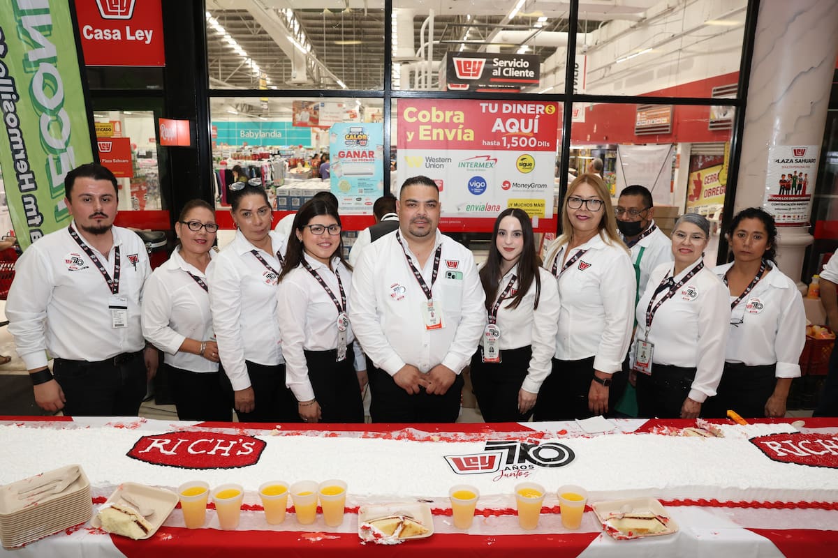 Celebra Casa Ley su 70 aniversario con sus clientes