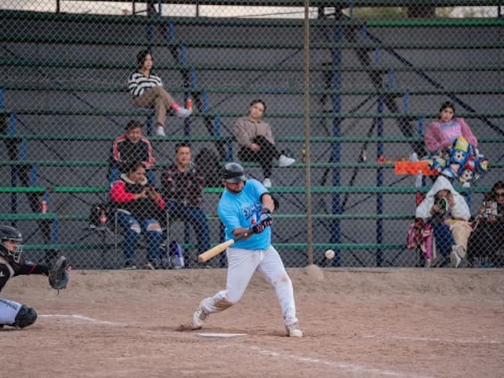 Gallera de Don Luis sigue invicto en la Urbana