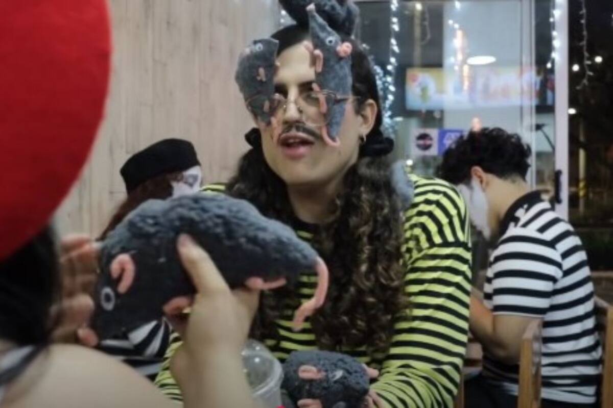 “Johanne Sacreblu” supera el millón de vistas en Youtube, podría llegar a los cines