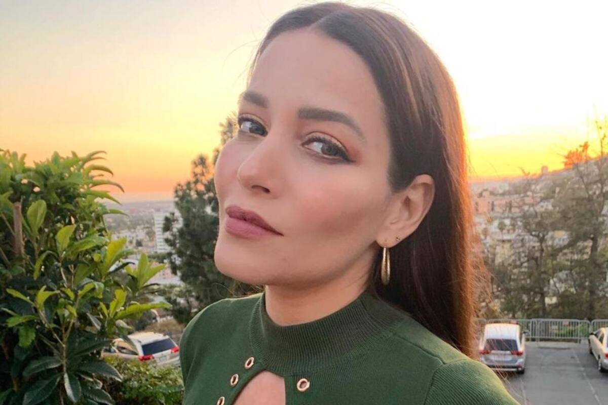 Adriana Fonseca rompió un vestido de Thalía